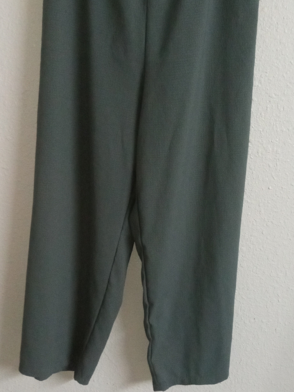 Women's Plus Size Dark Green Wide-Leg Flowy Dress Pants